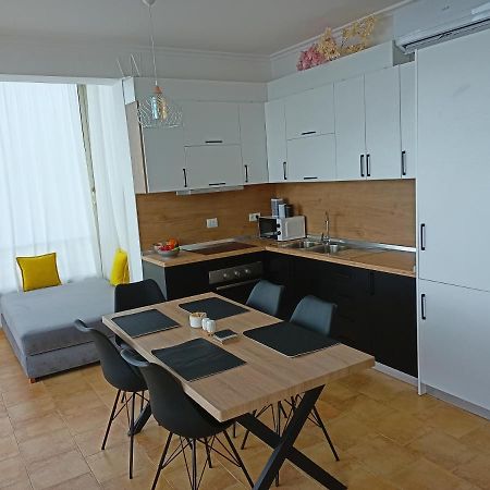 Apartman Dagmar Durrës Zewnętrze zdjęcie