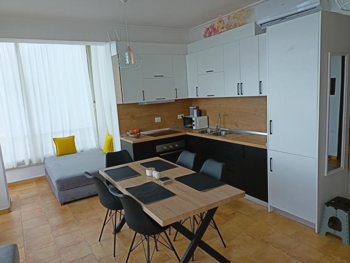 Apartman Dagmar Durrës Zewnętrze zdjęcie