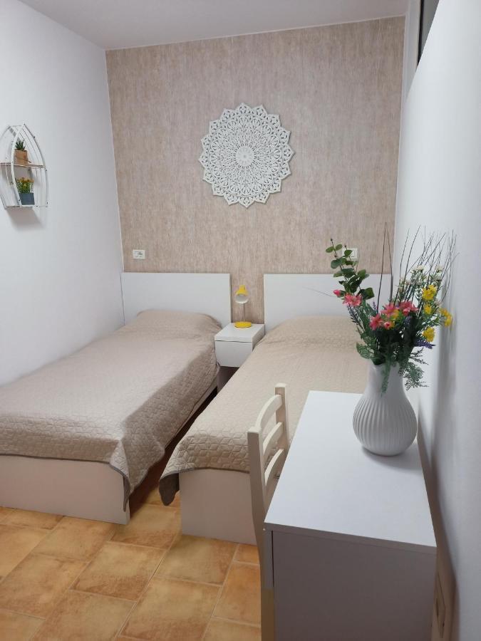 Apartman Dagmar Durrës Zewnętrze zdjęcie